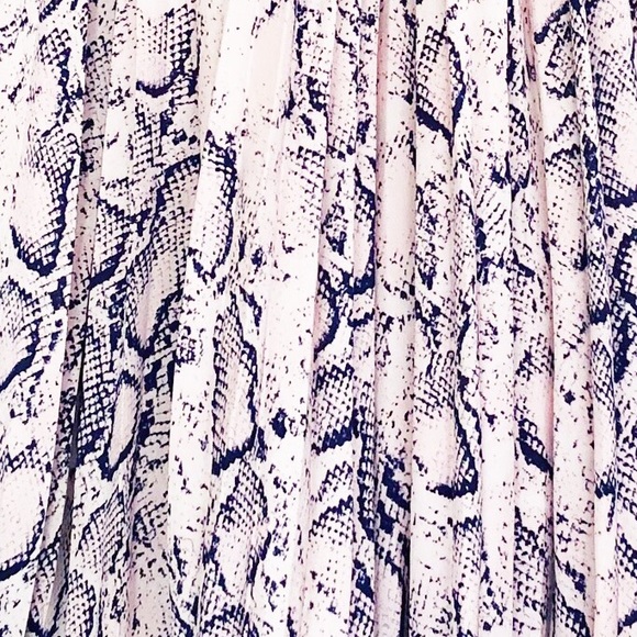 NWT CODEXMODE Snake Print Pleated Midi Skirt - Picture 4 of 4
